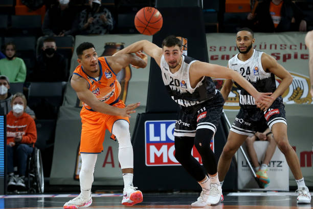 而罚球命中 而罚球命中