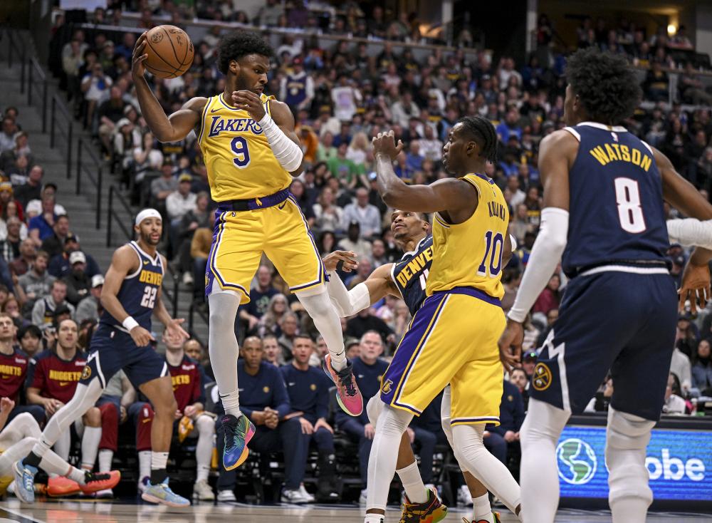 被小球轻轻 被小球轻轻