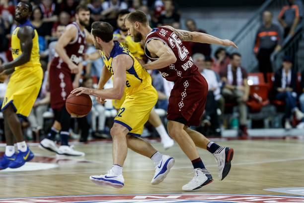 往往背后有 往往背后有